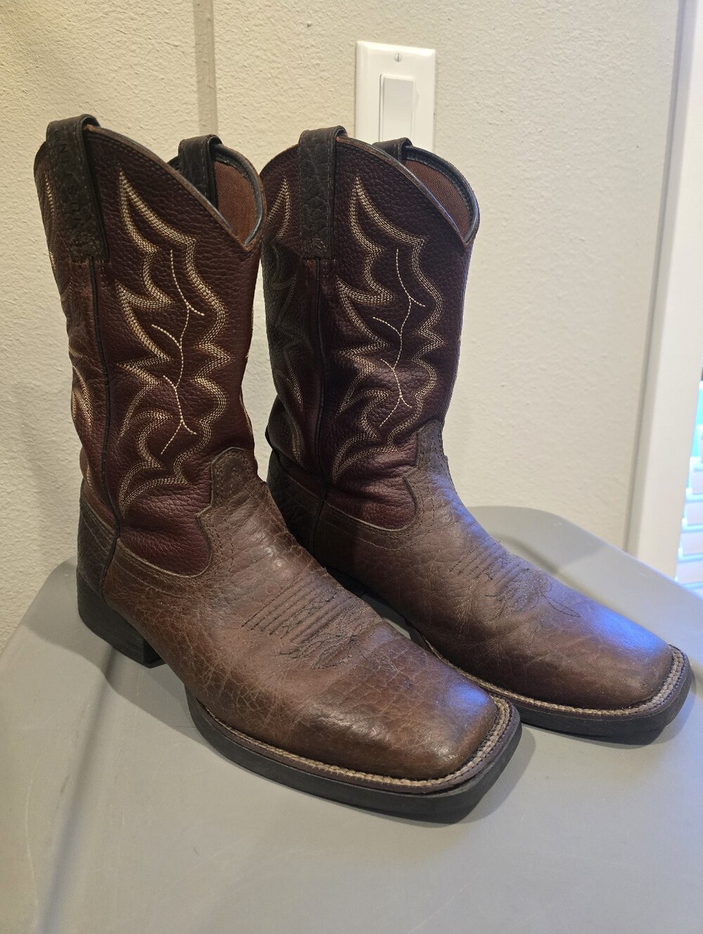 JUSTIN MEN'S 9D CHET PEBBLE BROWN COWHIDE BOOTS SQUARE TOE Style #7222